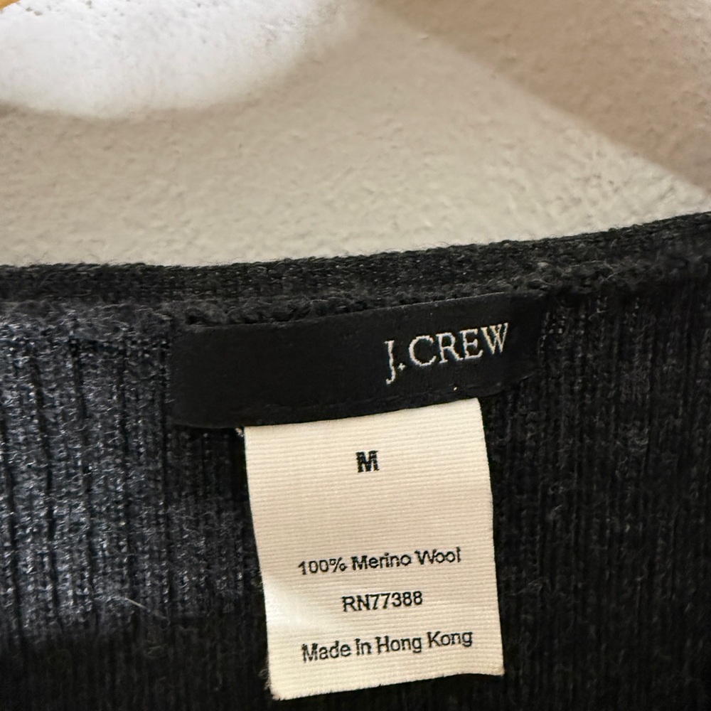 Vintage J Crew Ribbed V Neck Merino Wool Gray Sweater Hong Kong Medium - Picture 3 of 4